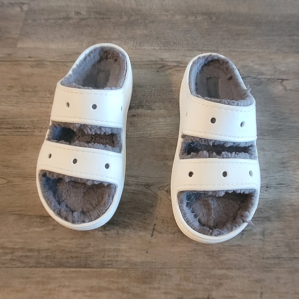 CROCS White Cozy Slide Sandals